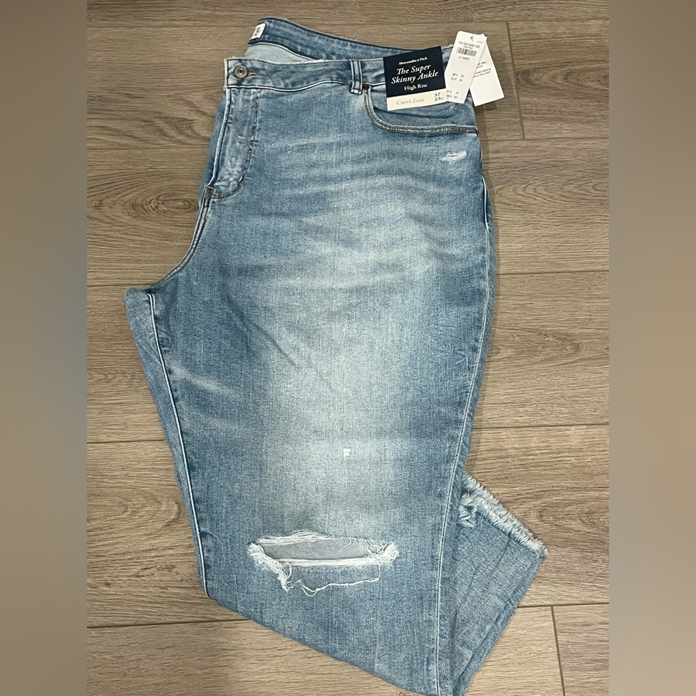 Abercrombie & Fitch Light Blue High-Rise Jeans